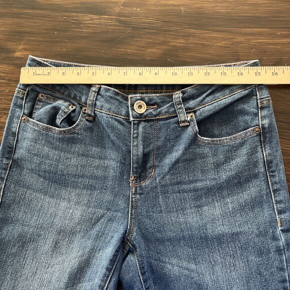 DKNY SOHO Bootcut Jeans women's 6 Blue Denim Low Rise - Picture 12 of 14